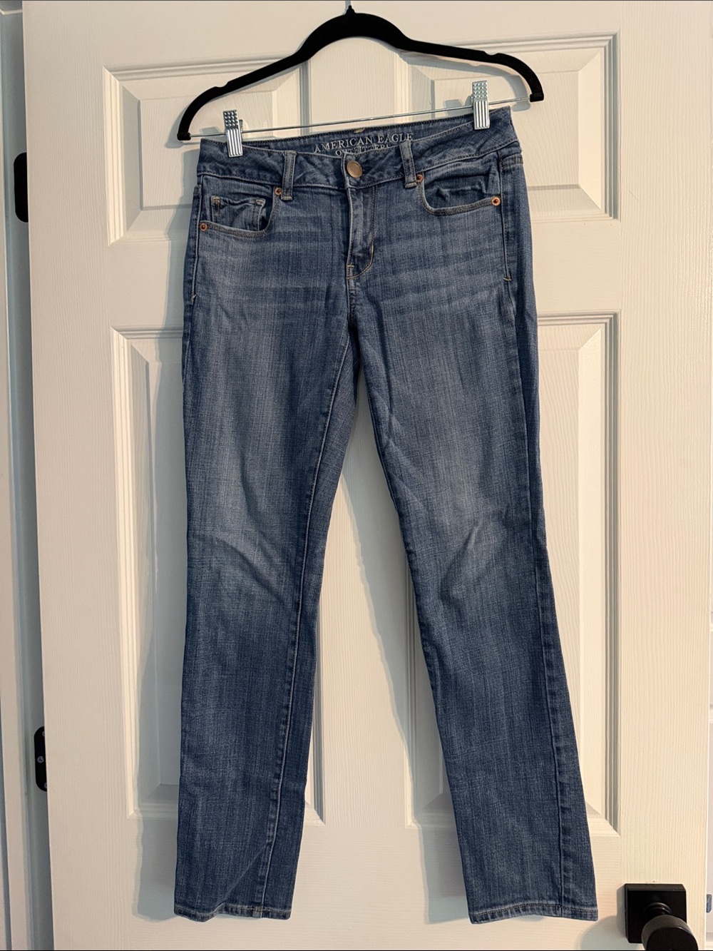 American Eagle Outfitters Women's Straight Leg Medium Blue Jeans